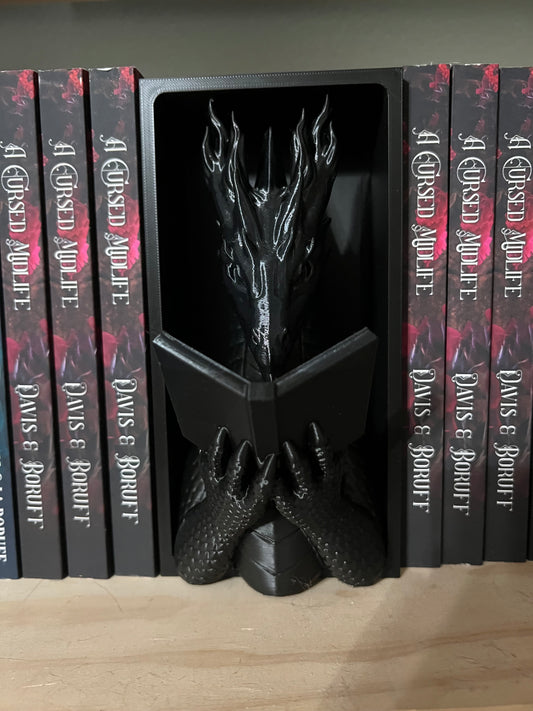 3D Printed Book Nook: Dragon Reading